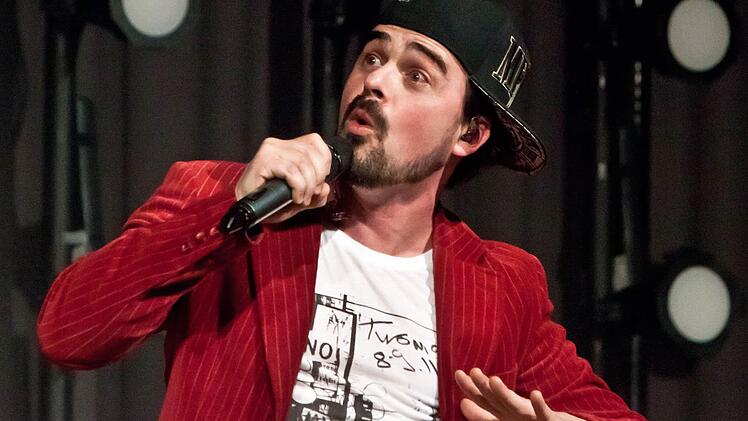 Bastian Hupfer von "Viva Voce" beim Gastspiel in der Gerold-Strobel-Halle in Bad Rodach.Foto: Jochen Berger