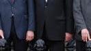 Norbert Tessmer (schwarzer Anzug) 2010 in Wittenberger bei der Übergabe der Luther-Figuren an Repräsentanten von Luther-Städten.