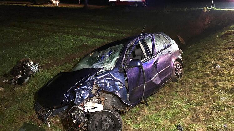 Ein 27-j&auml;hriger Mann wurde bei einem Unfall am Mittwoch im Landkreis Ansbach lebensgef&auml;hrlich verletzt. Zwei weitere Personen wurden leicht verletzt.NEWS5 / Goppelt