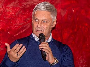 Glaubt an eine erfolgreiche Zukunft: Meister-Trainer und Ex-Bayreuther Armin Veh.  Foto: SpVgg Bayreuth