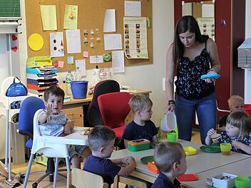 Bei den Umbauarbeiten im Kindergarten Stadtmitte Bad Brückenau kommt es zu Verzögerungen wegen Lieferschwierigkeiten verschiedener Baumaterialien. Als Termin für die Fertigstellung ist jetzt der 1. März 2019 ins Auge gefasst.Julia Raab /Archiv