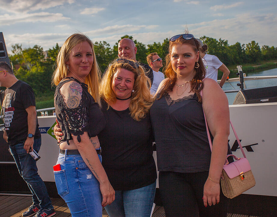 Bayern 3 Partyschiff in Fürth