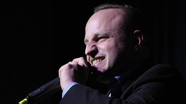 Sebastian Hümmer als Stefan Raab. Foto: Jürgen Gärtner