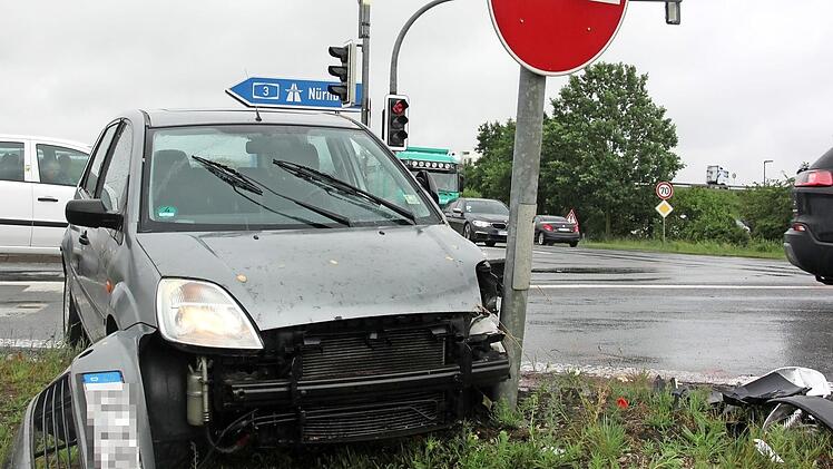 Ein Verkehrsunfall auf der B&nbsp;470 sorgte am Montagnachmittag f&uuml;r Verz&ouml;gerungen.Hendrik Kowalsky