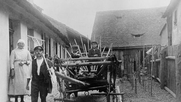 Bamberger G&auml;rtner in der Memmelsdorfer Stra&szlig;e, hier eine Aufnahme aus dem Jahr 1900 Foto: Stadtarchiv Bamberg, BS(B) + 586-3-H002B002