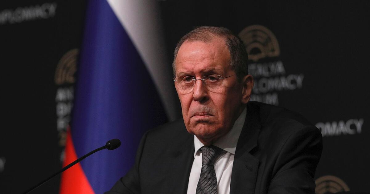 Ukraine-Krieg: Nach russischem R&uuml;ckzug - Lawrow stellt Verhandlungen mit Ukraine in Aussicht