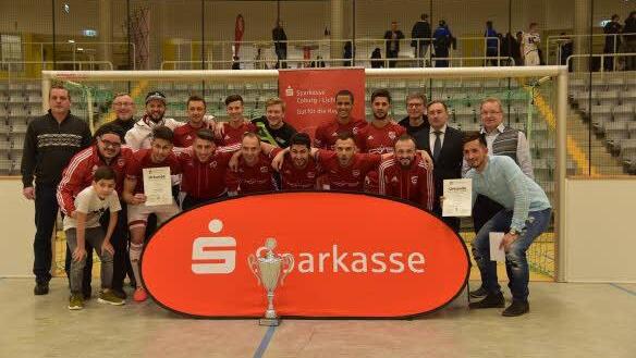 Stadtmester 2017 wurde Bezirksligist SV Bosporus Coburg, der im Finale den SV Ketschendorf mit 3:0 besiegte. Fotos: Jens Gundermann