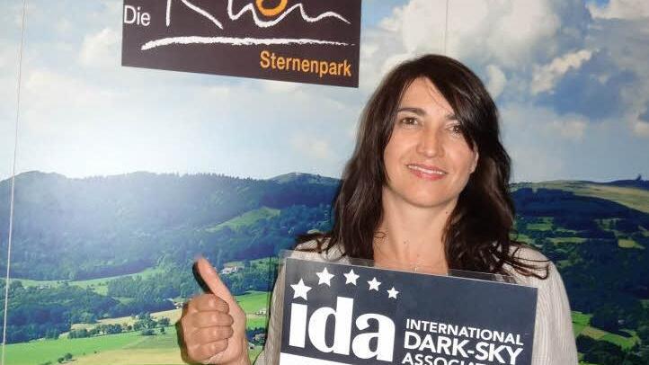 Dem großen Einsatz von Sabine Frank ist es zu verdanken, dass die Rhön als internationaler Sternenpark anerkannt wurde. Foto: Marion Eckert