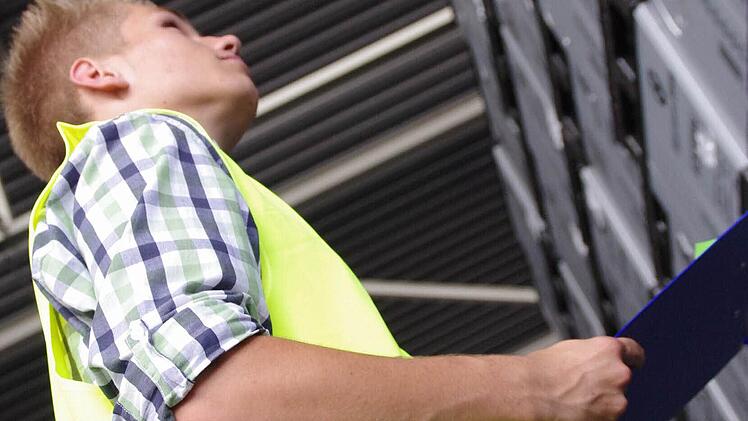 Kevin Schnetter nimmt heute seine Arbeit bei Dr. Schneider in Neuses auf. Foto: Marco Meißner