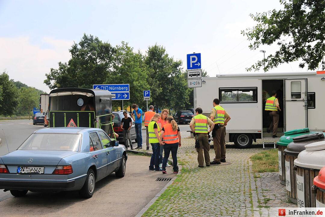 Polizeigroßkontrolle auf der A73 am Rastplatz Regnitztal