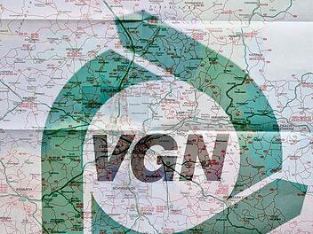 Die Anbindung des Landkreises an den Verkehrsverbund Großraum Nürnberg bleibt ein politischer Dauerbrenner. Foto: Daniel Karmann/dpa