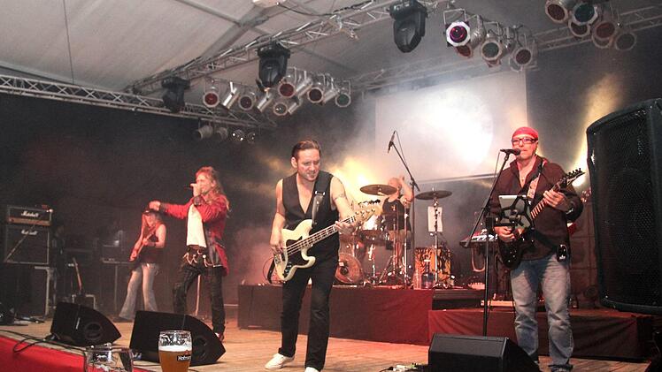 Beste Stimmung beim Konzert    Foto: Richard Sänger