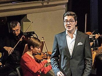 Der Förderpreisträger der Stadt Coburg, Lars Tappert (Tenor), ist einer der Gesangssolisten des Chors "Unerhört" und wird in Witzmannsberg zu hören sein.  Foto: Jochen Berger