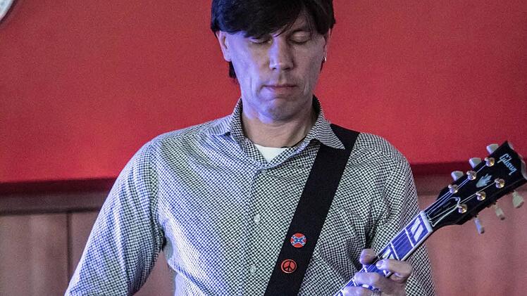 Mit eigenen Rückert-Vertonungen erinnerte die Lehrer-Band "Teachers of the Revolution" an den 150. Todestag des Dichters und Orientalisten. Foto: Jochen Berger