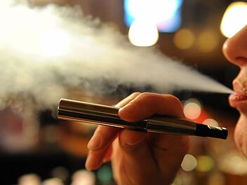 Die Akkus einer E-Zigarette eines 30-jährigen Forchheimers sind am Samstagmorgen unvermittelt explodiert. Symbolfoto: dpa