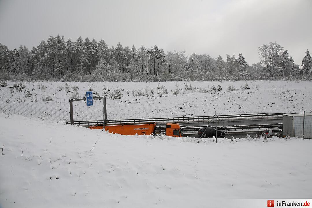 Schneechaos auf der A9 bei Bayreuth