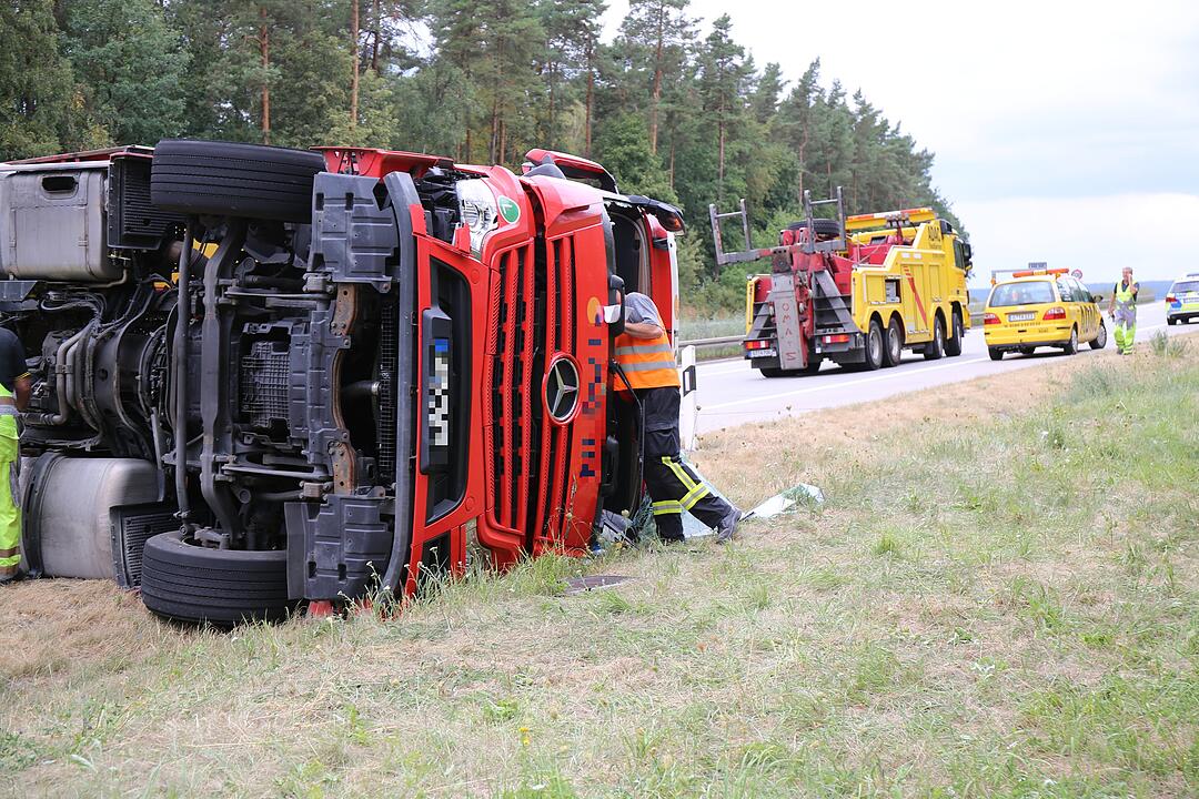Kulmbacher Lkw legt Verkehr auf der A9 lahm
