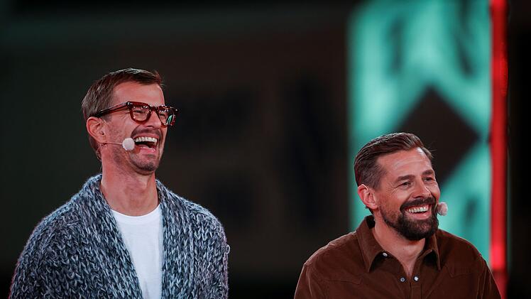 Joko Winterscheidt (l-r) und Klaas Heufer-Umlauf