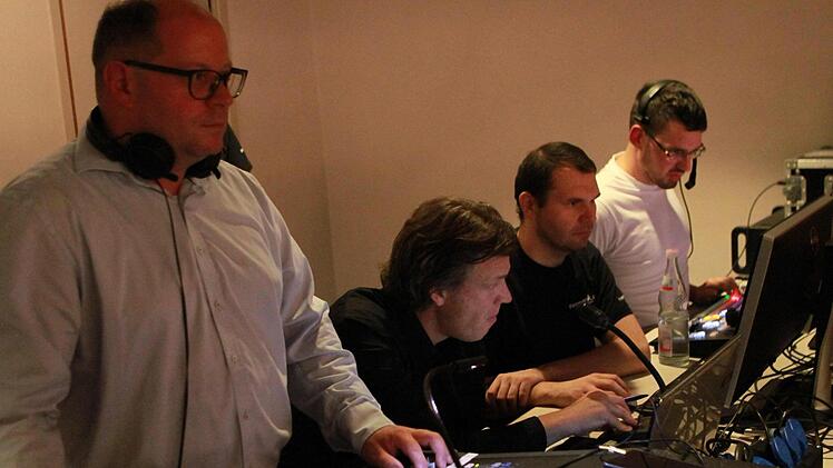 Reichlich Technik aufgebonten hatte  iTVCoburg beim Regionentalk am Donnerstag im Coburger Kongresshaus.Foto: Jochen Berger