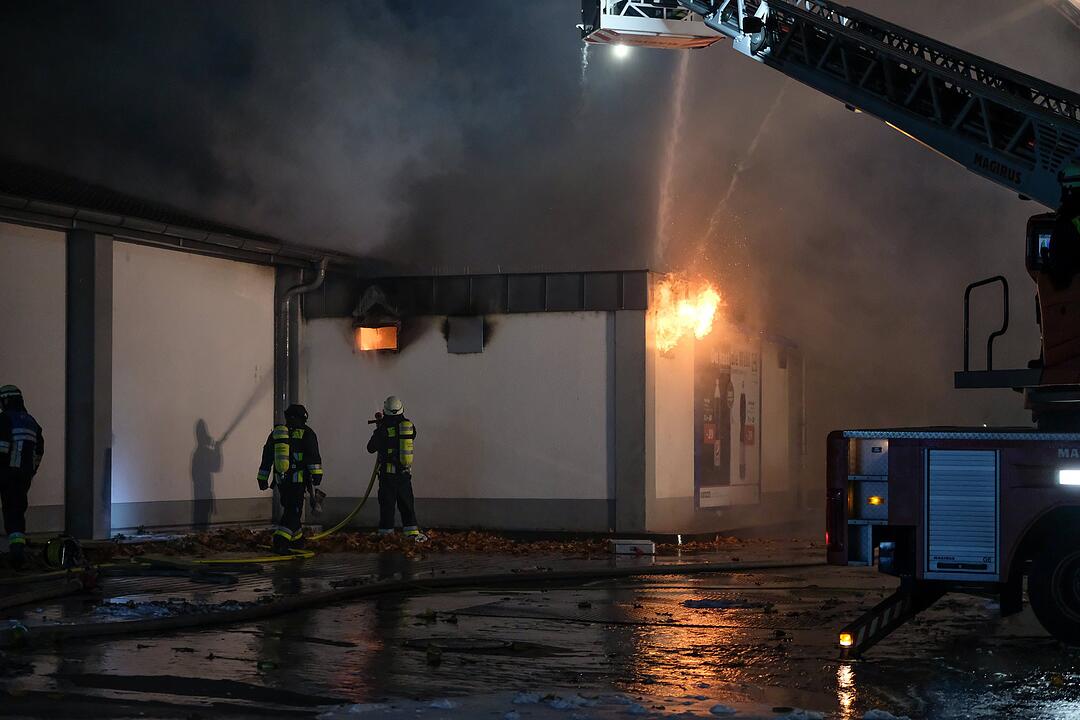 Nürnberg: Lidl brennt