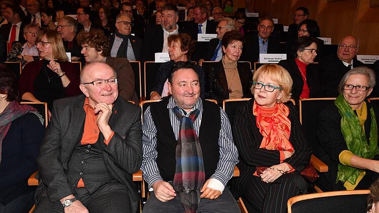 Stadträte und prominente Ehrengäste