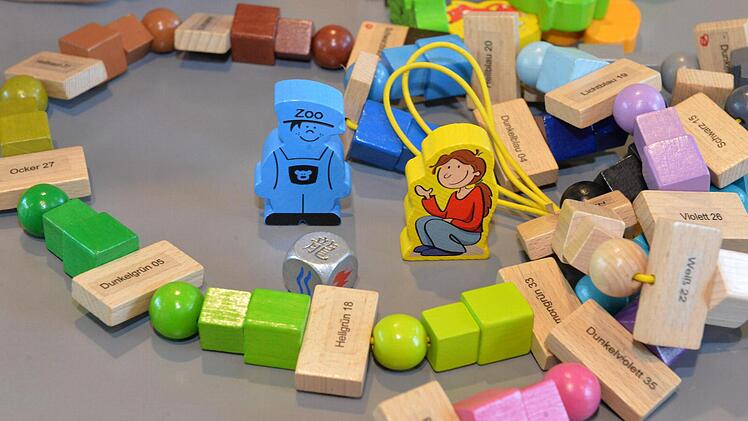 In der Redaktion "Spiel und Buch" in Bad Rodach Foto: Ronald Rinklef