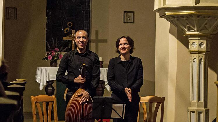 Der Lautenvirtuose Nehad el Sayed und die Perkussionistin Nora Thiele begeisterten bei ihrem Konzert in der Johanneskirche Elsa.Foto: Jochen Berger