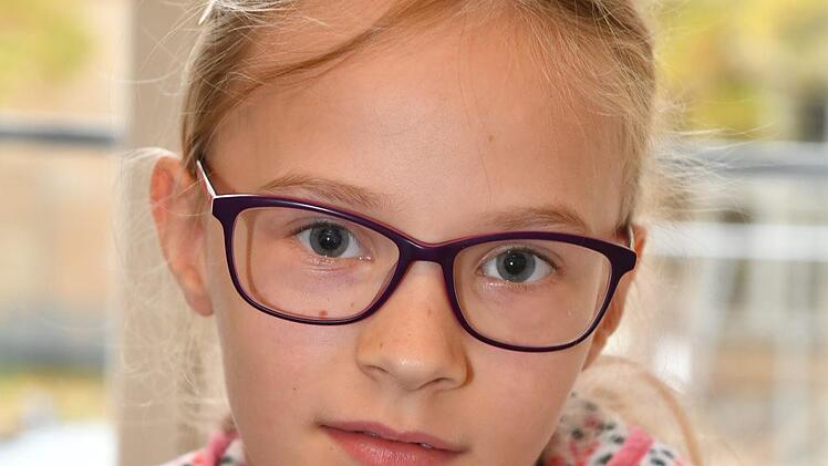 Clara (9) aus Bamberg hat der Vortrag von Heidrun Alzheimer gut gefallen: "Sie hat alles gut erklärt und uns viele Bilder gezeigt. Dann kann man sich alles besser vorstellen." Foto: Ronald Rinklef