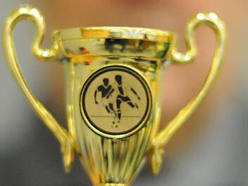 Bei den Dreikönigs-Turnieren im Landkreis winkt wieder reichlich Zuwachs für den heimischen Trophäen-Schrank. Foto: ssp