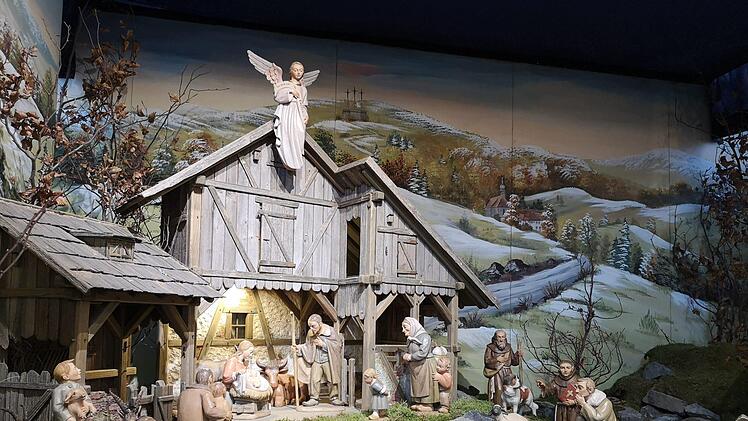 Auch wenn die Krippe in der Klosterkirche am Kreuzberg heuer nicht aufgebaut ist, auf Youtube und Facebook gibt es kleine Videos zu den Krippenfiguren.  Foto: Marion Eckert