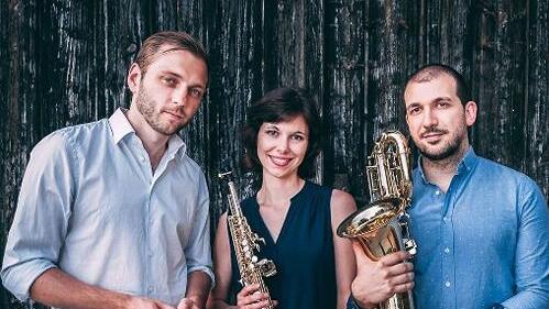 Das „Trio Étoiles“ präsentiert Tango, Tango Nuevo und Weltmusik aus Lateinamerika und Spanien.