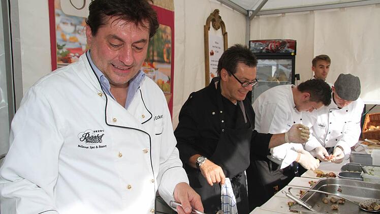 Mehr als 800 Portionen Antipasti kredenzte die Sechs-Köche-Crew und musste dann ihren Stand schließen, weil man ausverkauft war.