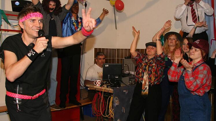 Nena wurde von Matthias Hahn gemimt - so gut, dass sogar Fans vor "ihr" niederknieten.