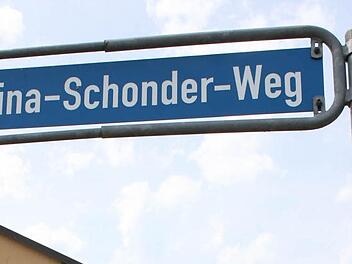 Weibliche Straßennamen.  Foto: Robert Huger