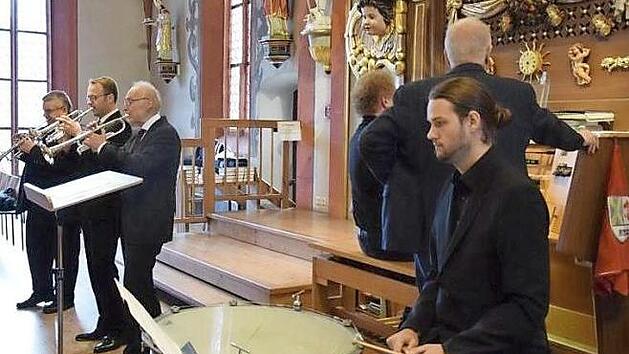Diese Musiker gestalten das Konzert in der Ritterkapelle.  Foto: pr