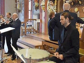 Diese Musiker gestalten das Konzert in der Ritterkapelle.  Foto: pr