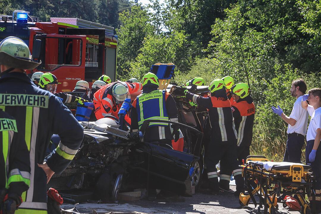 Schwerer Unfall im Kreis Bamberg - Kollision nahe Bischberg