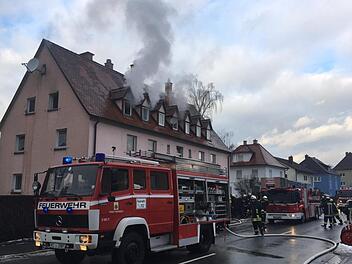 In Kronach ist es am Sonntagnachmittag zu einem Dachstuhlbrand gekommen. Foto: Stefan Wicklein