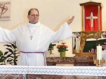 Seit fast 20 Jahren gehen Johanna Bergmann und Klemens Stauch als Gottesdienstbeauftragte oft gemeinsame Wege.  Foto: K.- H. Hofmann