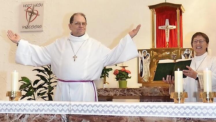 Seit fast 20 Jahren gehen Johanna Bergmann und Klemens Stauch als Gottesdienstbeauftragte oft gemeinsame Wege.  Foto: K.- H. Hofmann