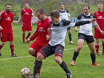 Der FC Hirschfeld und der FC Wacker Haig gehören zu den "Top ten" in der Ewigen Tabelle der Kreisklasse. Die Hirschfelder bestreiten am Sonntag ihr 750. Spiel, die Haiger ihr 718. Spiel. Foto: Heinrich Weiß