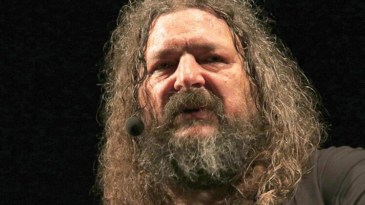 Hard-Core Comedian "Bembers" gastierte in der Stadthalle Ebermannstadt.  Josef Hofbauer