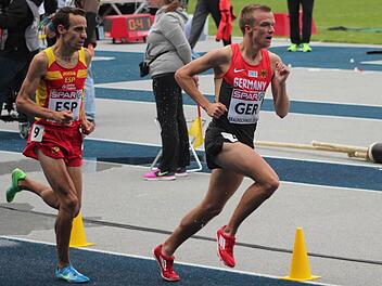 Martin Grau (rechts) teilte sich sein Rennen perfekt ein und arbeitete sich bis auf Platz 2 vor.
