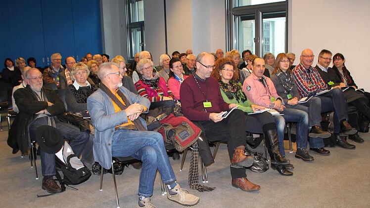 Dorothee Bär im Gespräch mit dem Freundeskreis. Foto: Ulrike Müller