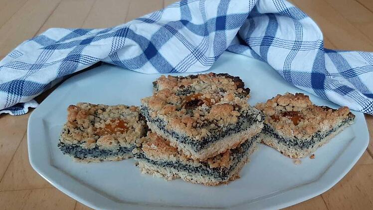 Aprikosen-Mohn-Kuchen.jpg