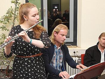 Viel verdienten Beifall gab es für Martina Maier und Stefan Erhart, die beim Neujahrsempfang in Maßbach für die musikalische Umrahmung sorgten.  Foto: Dieter Britz