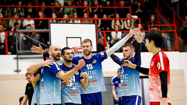 Unterhalb der Wallburg darf in Sachen Bundesliga-Volleyball weiter gejubelt werden. Foto: Daniel L&ouml;b