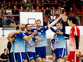 Unterhalb der Wallburg darf in Sachen Bundesliga-Volleyball weiter gejubelt werden. Foto: Daniel Löb