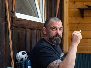 Das wurde lange verschwiegen: Ex-Soldaten kämpfen nach den Einsätzen oft ein Leben lang mit Schlafproblemen, Depressionen und Ängsten. Für Freunde, Angehörige und auch für die Familie eine Herausforderung.