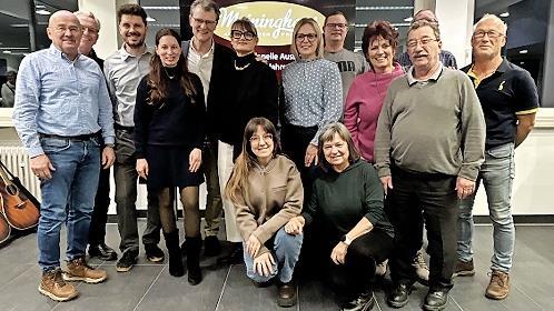 Axel Meininghaus (Gesch&auml;ftsf&uuml;hrer), Johanna Meininghaus (Cheftrainerin), Harald Eisner (Cheftrainer), Mitglieder der CSU Burk und Martina Hebendanz.
